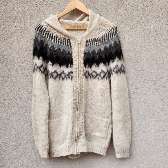 chasqui Sweaters - CHASQUI Women's Hoodie Medium Beige Black 100% Alpaca Handmade Aztec Cardigan
